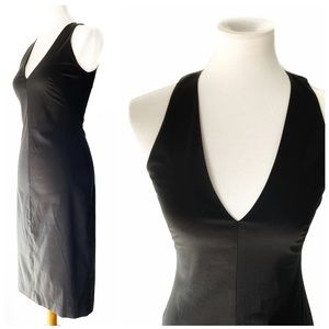 Theory | Black V Neck Form Fitting Midi Dress